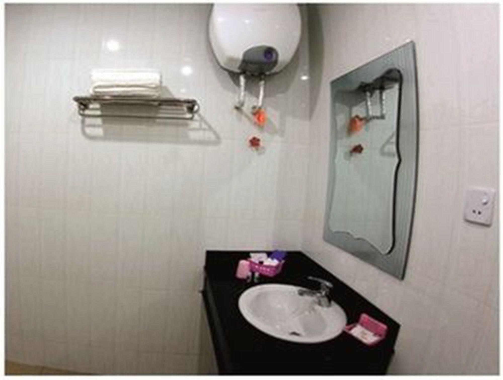 Hotel Glory Rangoon Eksteriør billede